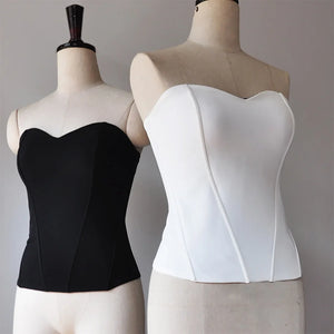 Elegant Black Boned Corset Top with Sweetheart Neckline and Gathered Cups