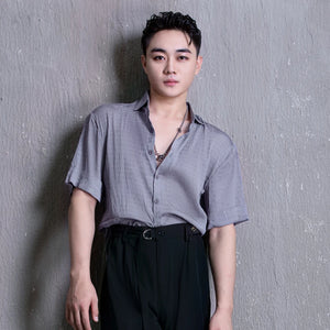 Men's White Linen Short-Sleeve Shirt with Silver Chain and Blue Pleated Trousers