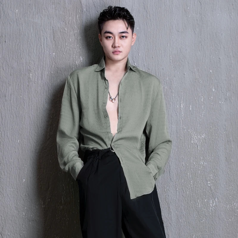 Men's White Linen Short-Sleeve Shirt with Silver Chain and Blue Pleated Trousers