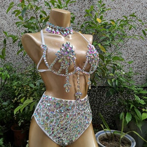 Women's White Iridescent Rhinestone Sequin Choker Bra and High-Waisted Bottom Set, Crystal Embellished, Burlesque Rave Dancewear