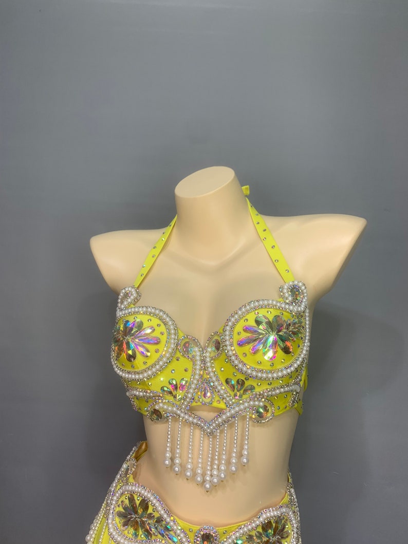 Belly Dance Costume, Women's Yellow Sequin & Pearl Embellished Halter Bra Top and High-Waisted Briefs Set, Latin Dance