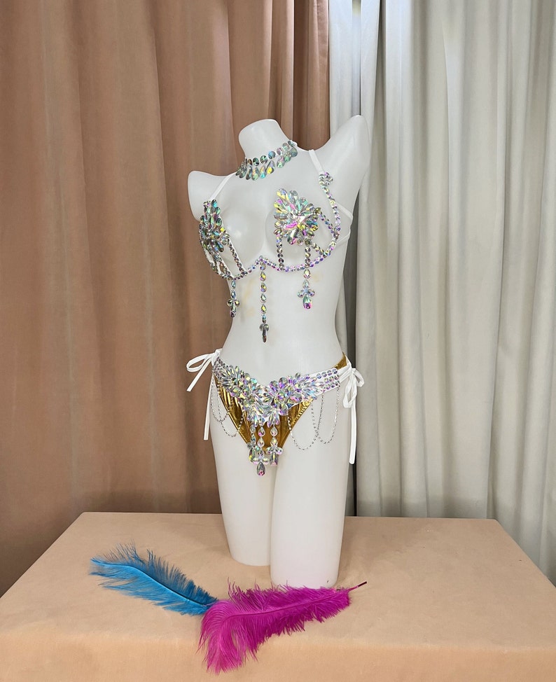 Belly Dance Costume, Women's White and Gold Sequin and Rhinestone Bra and Hip Scarf Set, Carnival Dance